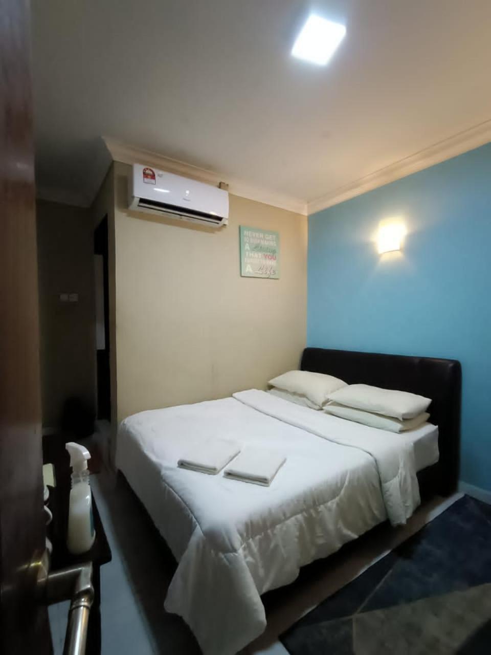 Manja Inn, Paka 외부 사진